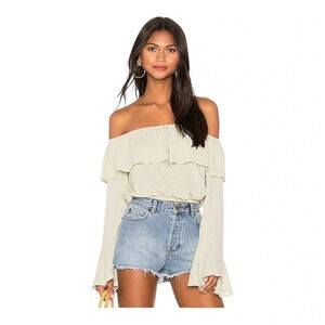 🤍REVOLVE AMUSE SOCIETY Cafecito Top in
OFF WHITE CREAM COLOR